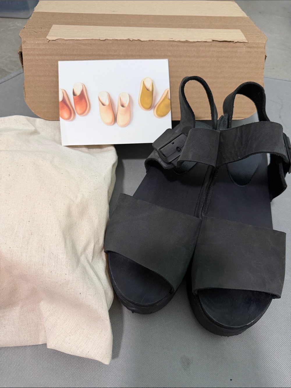 Bryr Ursi monochrome black flatform clogs size 38
